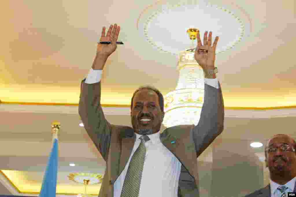 Pireesdaantii Somaalii Hassan Sheeyik Mohammuud