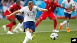Hari Kejn postiže drugi gol za Englesku protiv Paname (Foto: AP/Matthias Schrader)