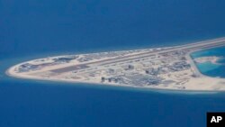 Đường băng trên Đá Subi, một trong những đảo nhân tạo do Trung Quốc xây dựng trong khu vực tranh chấp chủ quyền ở Biển Đông.