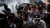 Hong Kong: Policía lanza gas lacrimógeno y balas de gomas a manifestantes 