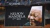 ผู้คนมากกว่า 60,000 และตัวแทนจากหลายประเทศเข้าร่วมงานรำลึก Nelson Mandela อดีตผู้นำแอฟริกาใต้อย่างคับคั่ง