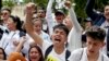 Ribuan Orang Unjuk Rasa Menentang Presiden Kolombia