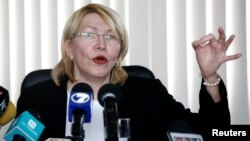 La exfiscal de Venezuela Luisa Ortega dice que compartió con EE.UU. información sobre corrupción entre funcionarios del presidente Nicolás Maduro.