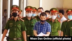 Bị cáo Trương Dương bị tuyên án 11 năm tù về cáo buộc khủng bố (Nguồn: Báo Nhân Dân)