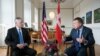 جیم متیس، وزیر دفاع آمریکا، در نشست با لارس لوکه راسموسن، نخست وزیر دانمارک