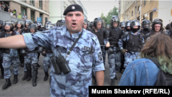 Разгон акции протеста в Москве 27 июля 2019. 