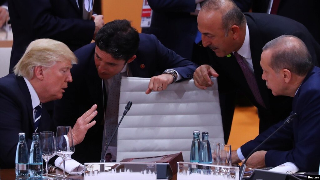 Delegacioni turk, takime në SHBA për të zbutur tensionet