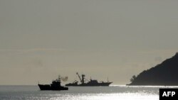 Một số bản tin của giới truyền thông nói rằng Seychelles đã đề nghị Trung Quốc thành lập một căn cứ quân sự trên quần đảo này.