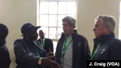 Former U.S. Secretary of State John Kerry and former Prime Minister of Senegal Aminata Touré, co-leaders of the Carter Center’s election observation mission in Kenya, at the Westlands Primary School in Nairobi.
