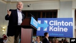 Tim Kaine también mencionó que Hillary Clinton traerá puestos de trabajo a las áreas urbanas e invertirá en infraestructura.