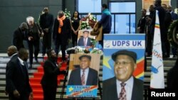 Des hommages rendus à Etienne Tshisekedi lors d'une cérémonie à Bruxelles, à Belgique, le 5 février 2017.