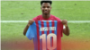 Ansu Fati, jogador do FC Barcelona, exibe a camisola número 10 