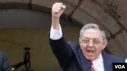 El presidente Raúl Castro ha impulsado un plan de ajustes para superar la crisis tras la caída del bloque socialista.