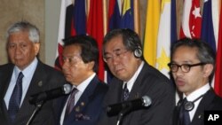 Foreign ministers of Japan and Association of Southeast Asian Nations (ASEAN) member nations hold a news conference after a special ASEAN-Japan ministerial meeting, Jakarta, Indonesia, April 9, 2011.