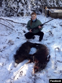 Maria Butina, Confessed Russian Agent Posing with her hunting trophies on her Facebook Picture.