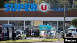 23일 무장괴한이 인질극을 벌인 프랑스 트레브의 슈퍼마켓.