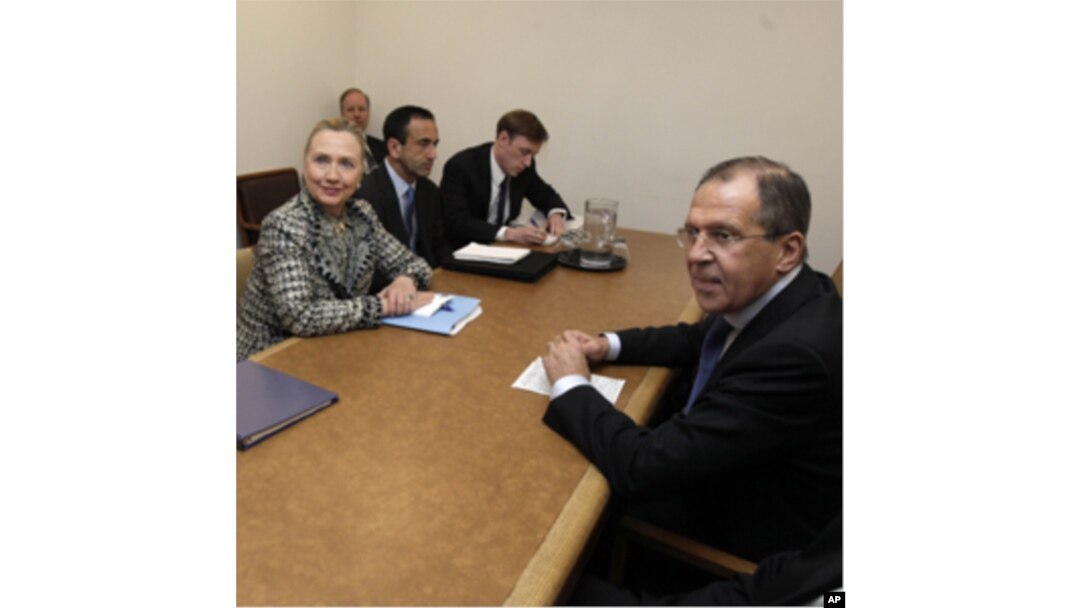AQSh va Rossiya tashqi ishlar vazirlari - Xillari Klinton va Sergey Lavrov