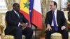 Hollande s'engage à faciliter l'octroi de la nationalité française aux tirailleurs sénégalais