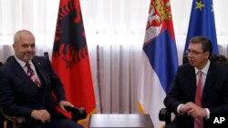 Premijeri Albanije i Srbije, Edi Rama i Aleksandar Vučić, tokom sastanka u Beogradu