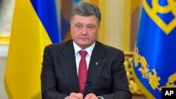 Presiden Petro Poroshenko siap melanjutkan gencatan senjata dengan separatis pro-Rusia di Ukraina timur (foto: dok).