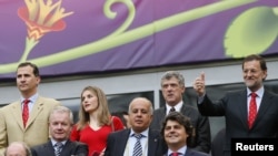Rajoy marchó a Gdansk a ver el partido España-Italia invitado por el primer ministro polaco.