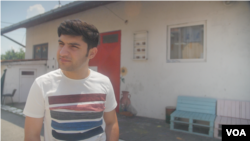 Mohamed Ekrem, migrant iz Avganistana, snimljen u prihvatnom centru humanitarne organizacije Adra u Borči, u okolini Beograda, 21. juna 2019.