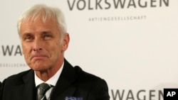 FILE - Volkswagen CEO Matthias Mueller, shown in Sept. 25, 2015, is set to meet with EPA officials and U.S. lawmakers in Washington next week.