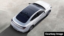 Hyundai's solar roof system includes a structure of silicon solar panels mounted on the car’s roof. The company says the system can charge the vehicle's electrical system while parked or driving. (Hyundai Motor)