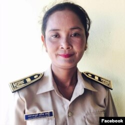 អ្នកស្រី យឹម ផល្លី អតីតចៅសង្កាត់​គោកចក​ ក្រុង​សៀមរាប ​ខេត្តសៀមរាប។ (រូបថត​ពី​ហ្វេសប៊ុក Yim Phally)