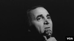El cantante francés Charles Aznavour deja un legado de más de 70 años de vida artística y el reconocimiento del público en casi todos los países.