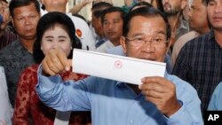 Đảng Nhân dân Campuchia (CPP) của Thủ tướng Hun Sen giành chiến thắng trong cuộc bầu cử hôm Chủ nhật bị những người chỉ trích gọi là không tự do và không công bằng.