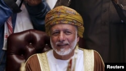 Le ministre des Affaires étrangères d'Oman, Yusuf bin Alawi bin Abdullah, assiste à une réunion des ministres des Affaires étrangères des États du Golfe à Riyad, le 7 décembre 2015.