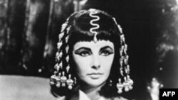 Elizabeth Taylor ra đi