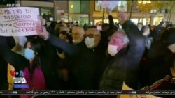 فریاد «آزادی، آزادی» در شهر ناپل ایتالیا؛ اعتراض مردم و مشاغل به محدودیت‌های مقابله با کرونا