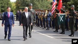 Министр обороны Турции Нуреттин Джаникли и министр обороны США Джим Мэттис. Анкара, Турция. 23 августа 2017 г.