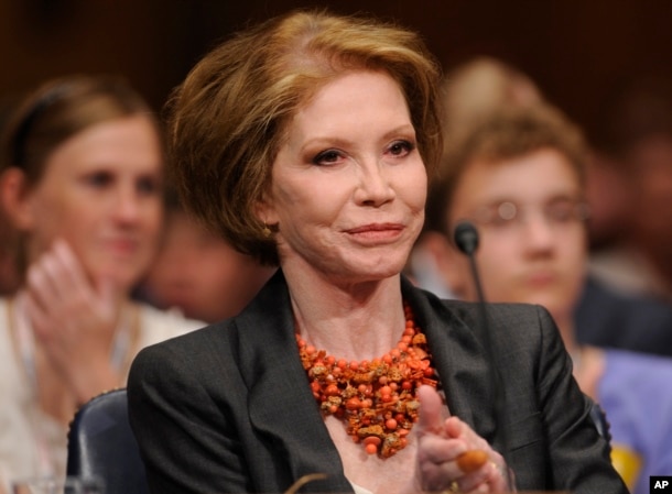 FILE - actress Mary Tyler Moore before the Senate Homeland Security and Governmental Affairs Committee hearing on Type 1 Diabetes Research on Capitol Hill in Washington.