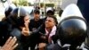 در زدوخورد نیروهای امنیتی با معترضان در مصر ۳ تن کشته شدند