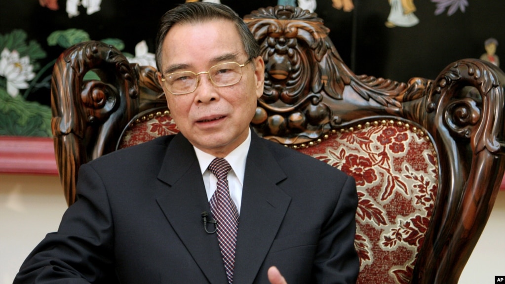 Thủ tướng Phan Văn Khải được nhiều người ghi nhận là có công trong việc thúc đẩy phát triển doanh nghiệp tư nhân ở Việt Nam.