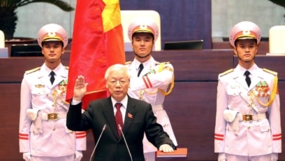 Ông Nguyễn Phú Trọng tuyên thệ kiêm nhậm chức Chủ Tịch Nước.