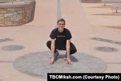 The Four Corners is the only spot in the United States where four states meet – Colorado, Utah, Arizona and New Mexico – and visitors can be in all of them at the same time