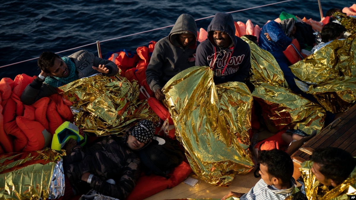 PBB Serukan Negara-negara Tampung 49 Migran yang Diselamatkan di Laut - Bahasa Indonesia (VOA)