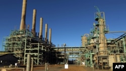 La raffinerie de pétrole dans le nord de la ville de de Ras Lanouf en Libye le 11 janvier 2017.