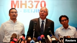 马来西亚总理纳吉布•拉扎克3月15日举行记者会