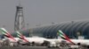 Maskapai Penerbangan 'Emirates' Kurangi Penerbangan ke AS