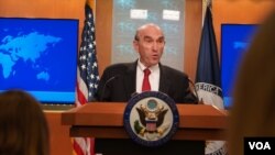 Elliott Abrams, enviado especial de Estados Unidos para Venezuela, en rueda de prensa en el Departamento de Estado. [Foto: Alejandra Arredondo]