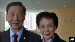 茅于軾和趙燕玲2012年5月在華盛頓卡托研究所資料照。