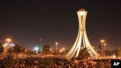 Protesters retake Manama's Pearl Roundabout after the military withdraws, February 19, 2011