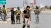 گروهی از نیروهای بسیج مردمی عراق که در کنار نیروهای امنیتی دولتی علیه پیکارجویان داعش مبارزه می کنند - آرشیو