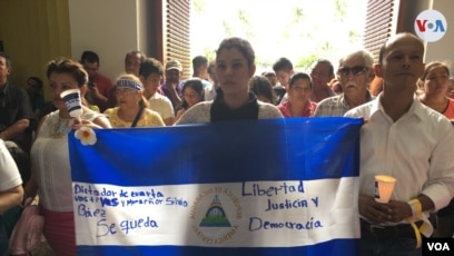 Familiares de presos políticos en Nicaragua piden por su liberación. [Foto Donaldo Hernández/VOA].