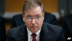FILE - Drug Enforcement Administration acting head Chuck Rosenberg at the Department of Justice, April 18, 2017, in Washington. 